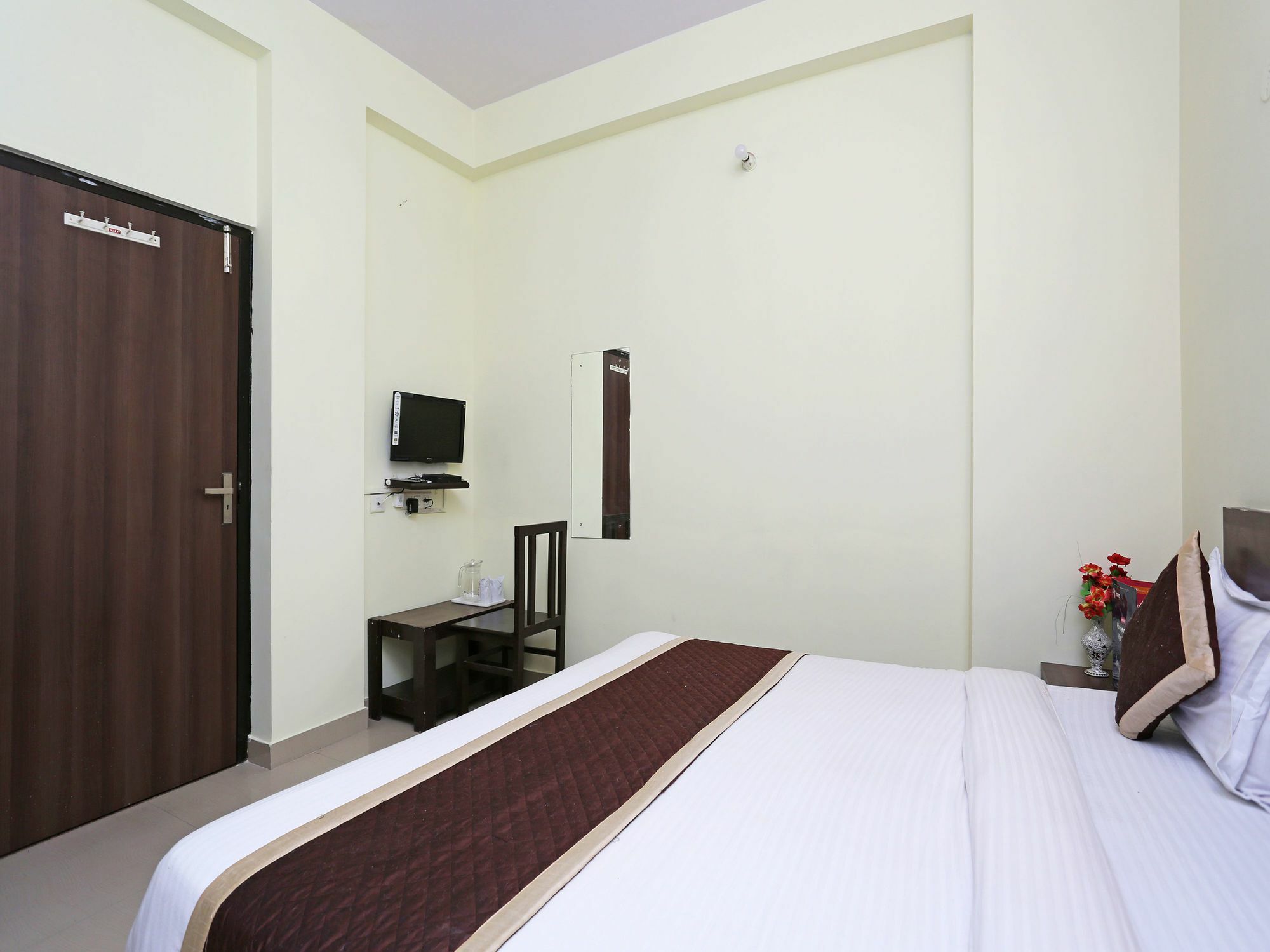 Rnb Select Vijay Palace Jaipur Bagian luar foto